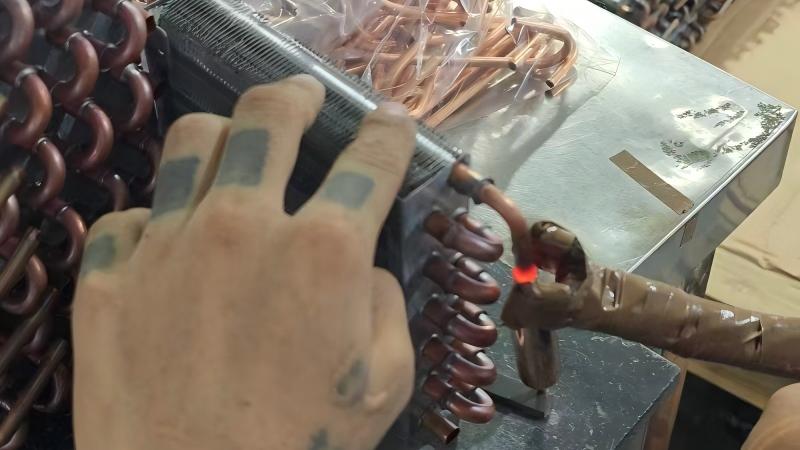 小型散热器钎焊